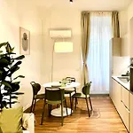 Tarra Luxury Lägenhet Milano