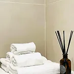 Tarra Luxury * Milano
